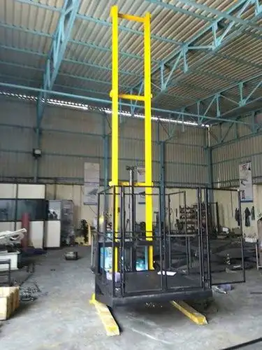 HOIST FOR GOODS LIFT Crane