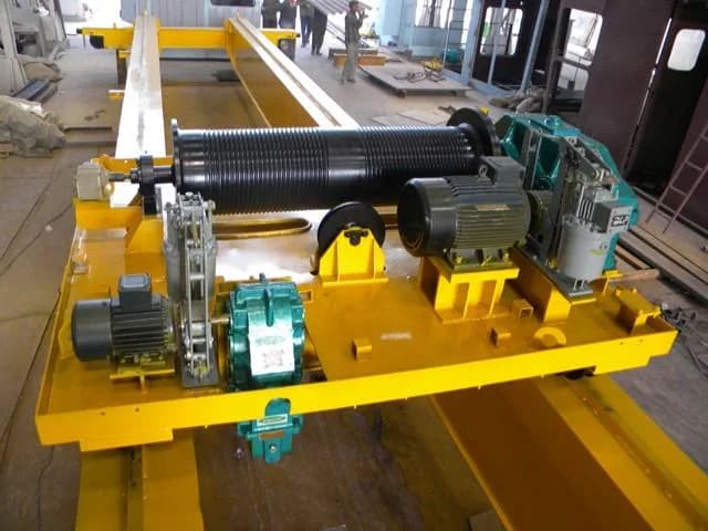 HEAVY DUTY CRAB Crane